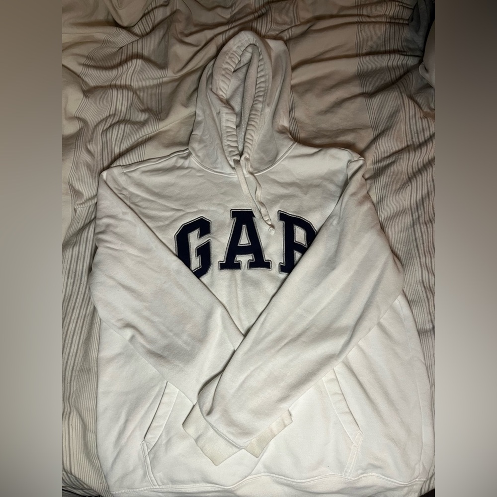 white and navy gap hoodie